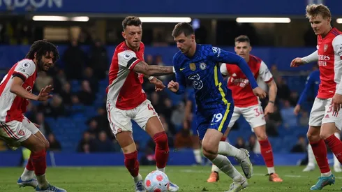 Chelsea y Arsenal se preparan para una nueva temporada en la Premier League.