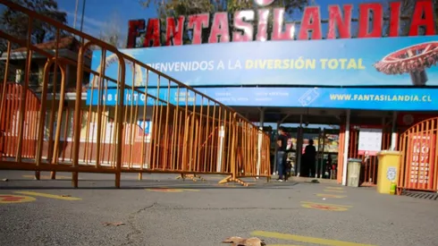 ¿Cómo se llega al parque de diversiones y cuánto cuestan las entradas?