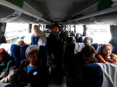 ¿Cuáles son los requisitos del programa de vacaciones para la tercera edad de Sernatur?