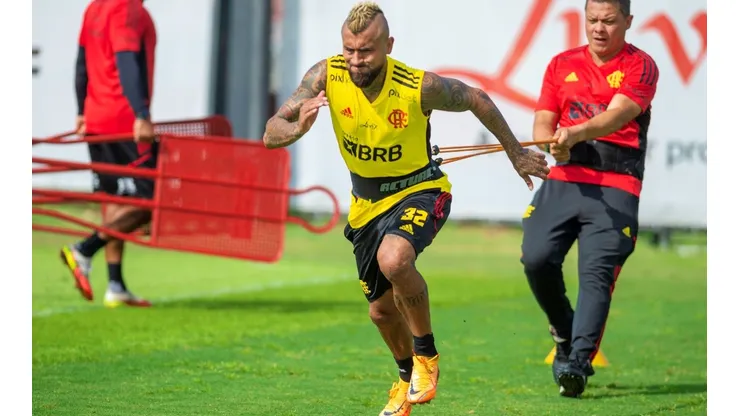 Arturo Vidal se pone a tono para su esperado debut en el Flamengo