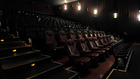 Revisa el funcionamiento de malls y cines este fin de semana.