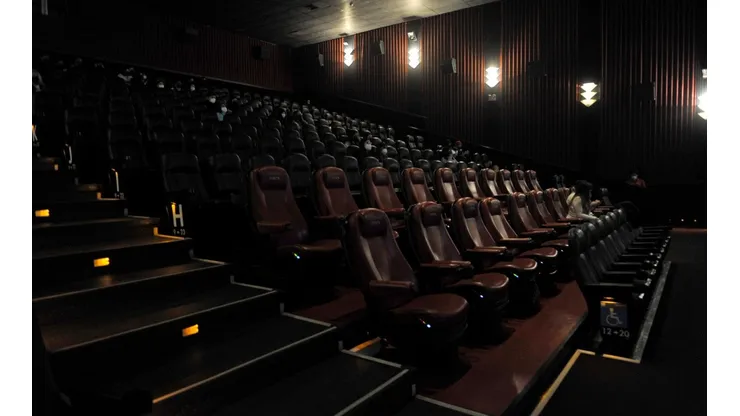 Revisa el funcionamiento de malls y cines este fin de semana.