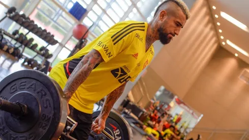 Arturo Vidal tuvo sus primeros ejercicios como jugador del Flamengo.