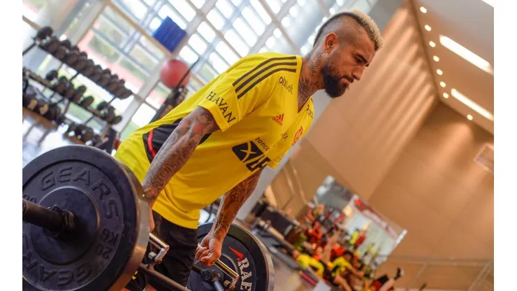 Arturo Vidal tuvo sus primeros ejercicios como jugador del Flamengo.
