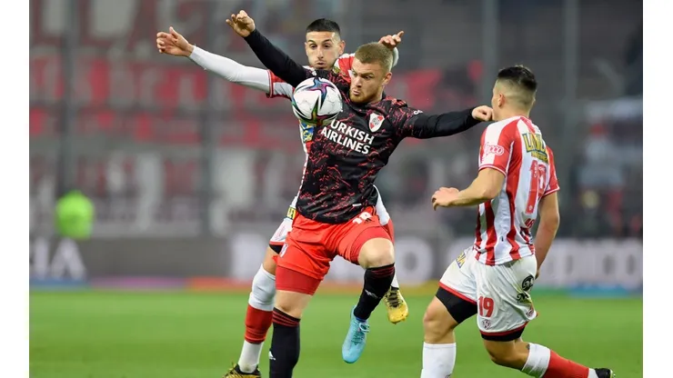 River Plate se impuso sin mayores problemas y clasifica a octavos.