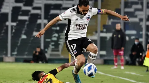 Suazo puede salir de Colo Colo en algunos días