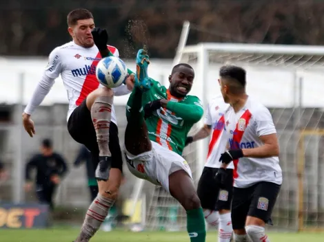 Tabla: Curicó a -1 de Colo Colo