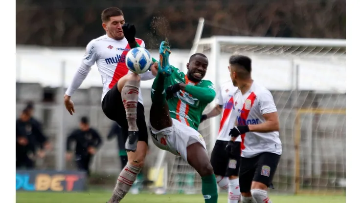 Curicó luchó para escalar al segundo lugar de la tabla de posiciones.