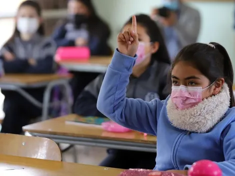 ¿Cuándo vuelven los alumnos a clases y cuánto queda de vacaciones de invierno?