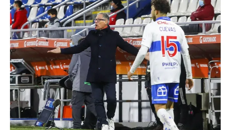 Cuevas salió lesionado ante Sao Paulo