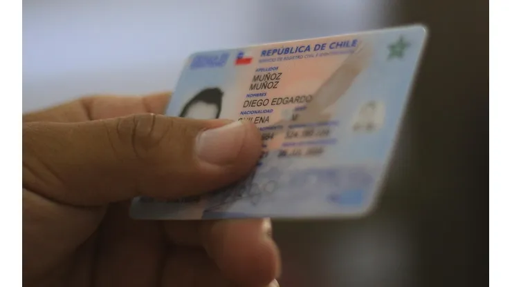 ¿Cómo puedo pedir una hora de manera online para renovar el carnet de identidad?