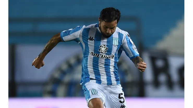 Racing está a 4 puntos del líder Newell's.