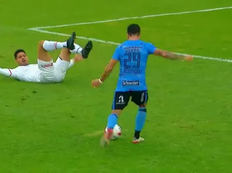 Blooper: hombre invisible comete falta a Insaurralde