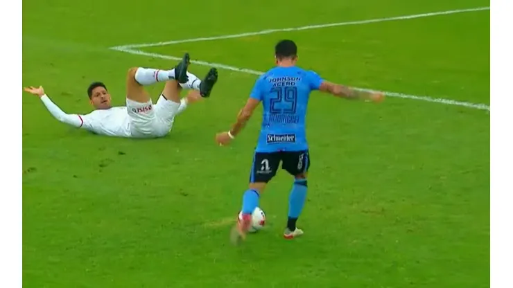 El Chaco Insaurralde se cayó en el área y dejó servido el gol que sentenció la derrota de Independiente ante Patronato