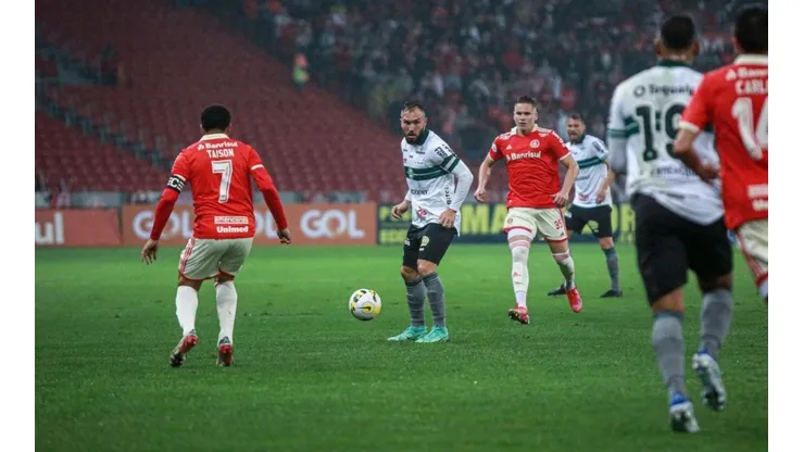 Inter llega encendido a enfrentar a Colo Colo en el Estadio Monumental por la Copa Sudamericana.