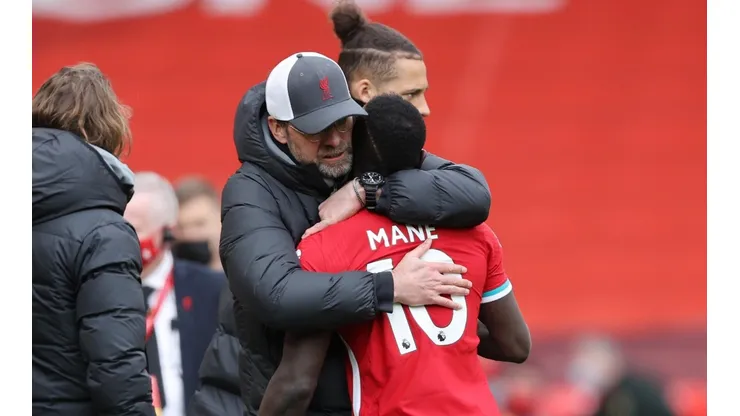 Sadio Mané junto a Jürgen Klopp en el Liverpool