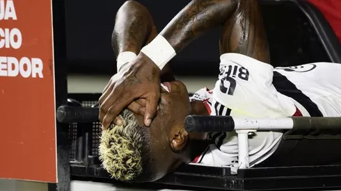 Sao Paulo y Ecuador lamentan la grave lesión de Robert Arboleda en Copa de Brasil.