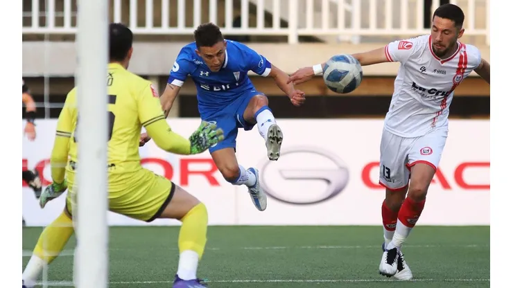 Triunfo de la Católica contra San Felipe en Copa Chile.
