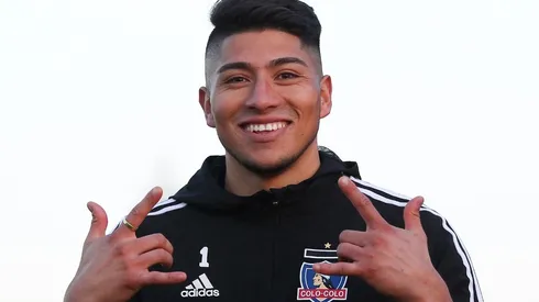 Brayan Cortés se sumó a los trabajos de Colo Colo en Argentina.