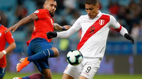 Arturo Vidal publicó una imagen en sus vacaciones y en Perú juran que es una burla a ellos