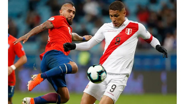 Arturo Vidal publicó una imagen en sus vacaciones y en Perú juran que es una burla a ellos