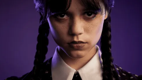Jenna Ortega como Wednesday, en la serie de Tim Burton para Netflix.