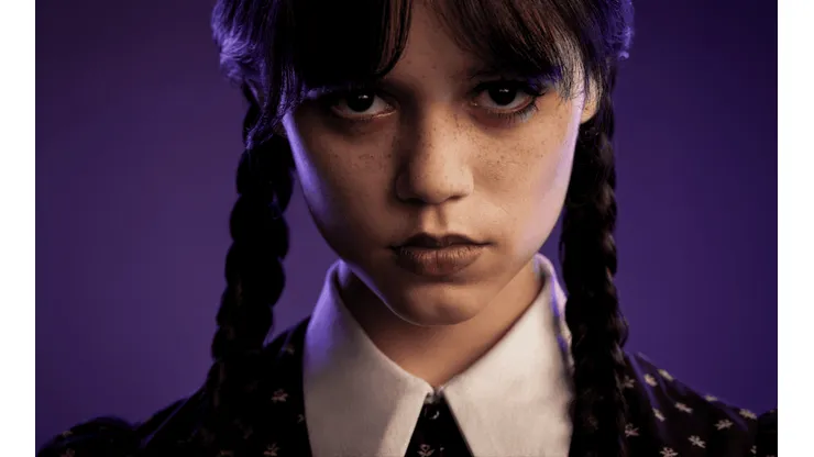 Jenna Ortega como Wednesday, en la serie de Tim Burton para Netflix.