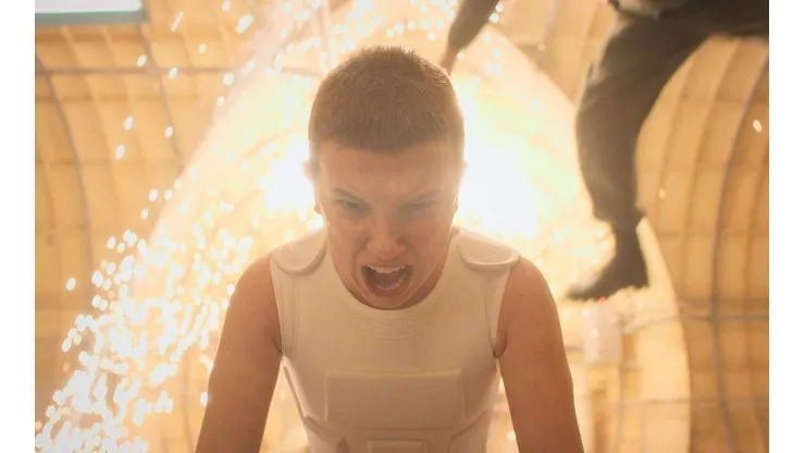 Once en el momento en que descubre que está ligada a la tragedia de laboratorio de Hawkins, en Stranger Things.