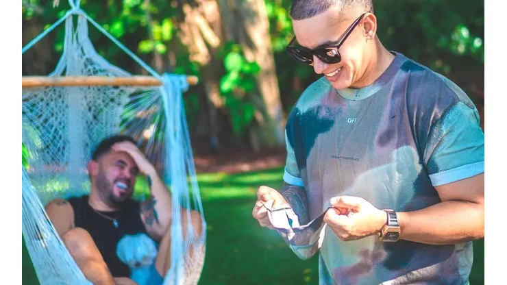Daddy Yankee junto a Raphy Pina.