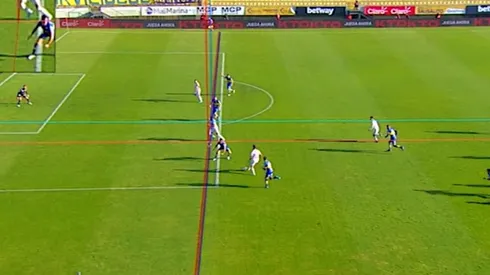 El fuera de juego sancionado vía VAR en contra de Ronnie Fernández invalidó el empate parcial de Universidad de Chile ante Everton