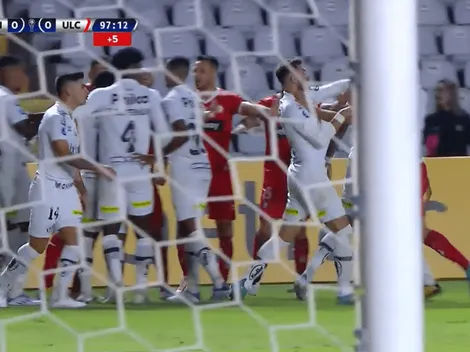 Santos-La Calera termina en ordinaria pelea