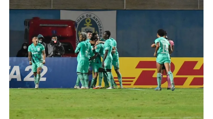 Liga consiguió un gran triunfo en su visita a Antofagasta