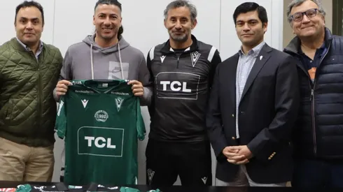 Pajarito Valdés dejó el lila de San Antonio para vestirse con el verde de Wanderers.