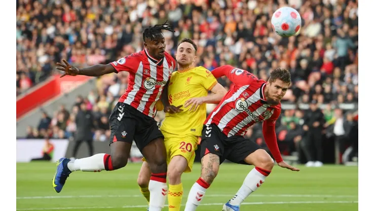 Liverpool logró tremendo resultado con muchas rotaciones.