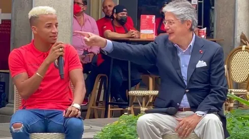 Byron Castillo junto al Presidente de Ecuador Guillermo Lasso.