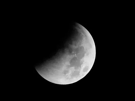 ¿Qué aplicaciones descargar para sacar mejores fotos a la Luna de Sangre?