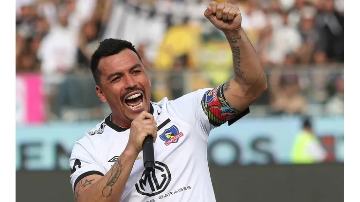 Paredes se llena de reconocimientos