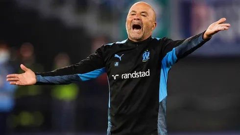 El equipo de Sampaoli falló en cerrar su clasificación directa a Champions League y todo se definirá en la última fecha