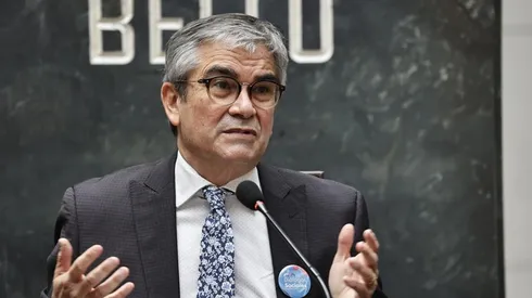 El ministro de Hacienda, Mario Marcel, habló de las AFP y el CAE.