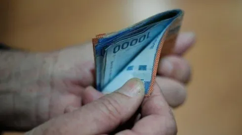 ¿A cuánto podría aumentar el monto del Bono Canasta Básica en el Congreso?