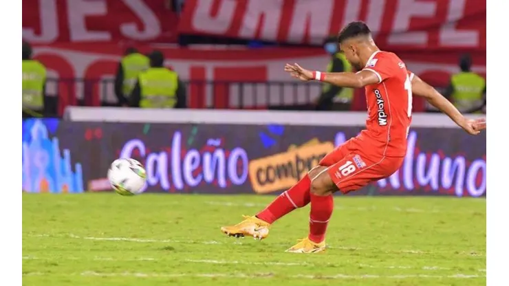 Rodrigo Ureña anotó un golazo de larga distancia y fue una de las figuras de la fecha en el fútbol colombiano