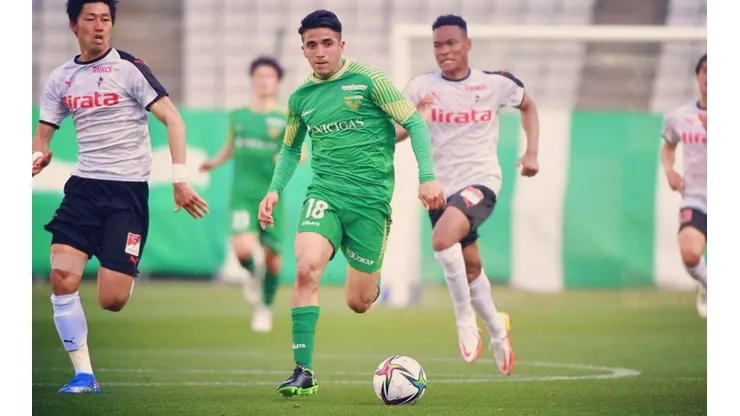 Byron Vázquez anotó su primer gol en la segunda división de Japón y lo celebramos a 18 mil kilómetros