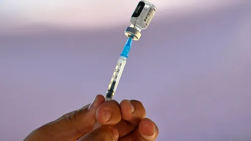 ¿A quiénes les toca vacunarse este viernes 29 de abril?