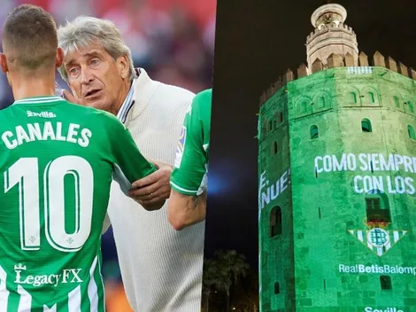 Monumento de Sevilla se viste de verde por el Betis