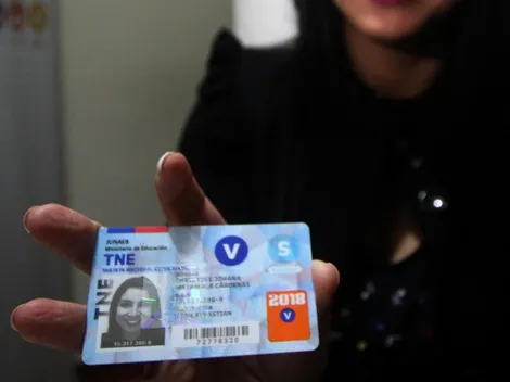 ¿De qué forma puedo revalidar mi Pase Escolar y cuál es el plazo para el trámite?