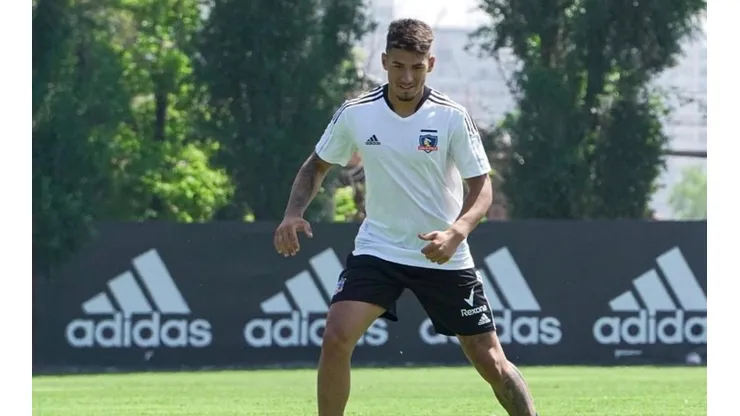 Alan Saldivia deberá seguir esperando por su debut en Colo Colo