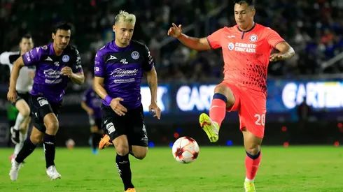 Iván Morales empieza a ser importante en Cruz Azul