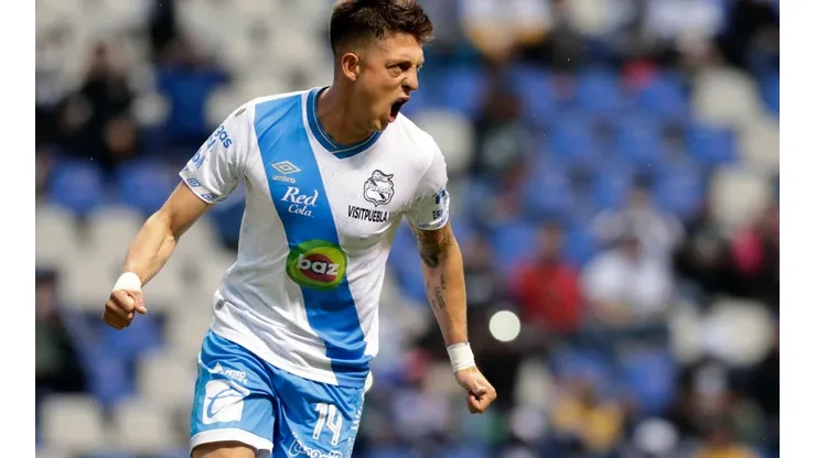 El volante formado en Ñublense abrió el marcador para Puebla ante Pumas.