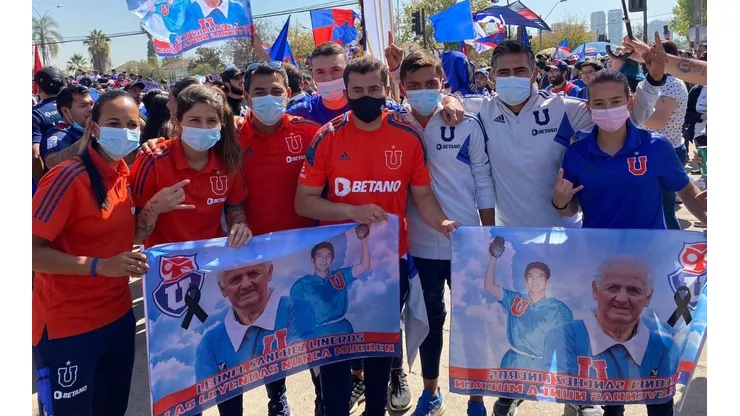 La U Fem visita el estadio Nacional en la despedida a Leonel Sánchez
