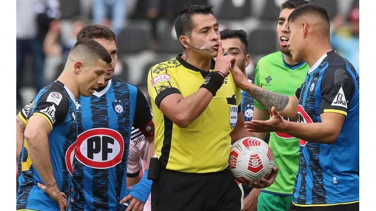 Julio Bascuñán fue despedido